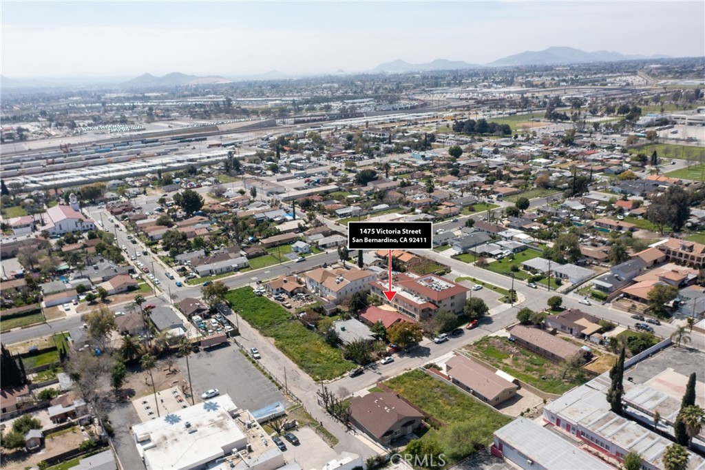 1475 W Victoria Street