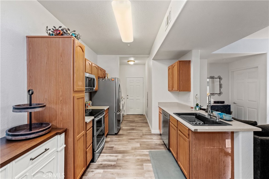 41410 Juniper Street 2211