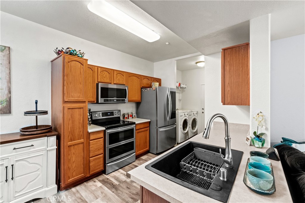 41410 Juniper Street 2211