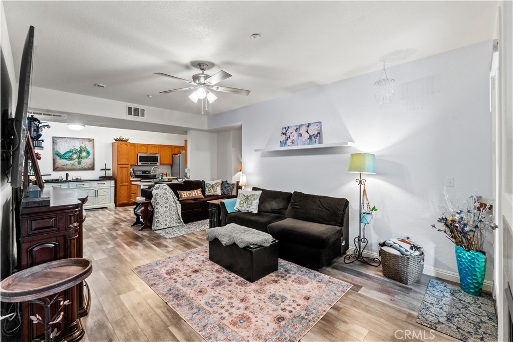 41410 Juniper Street 2211