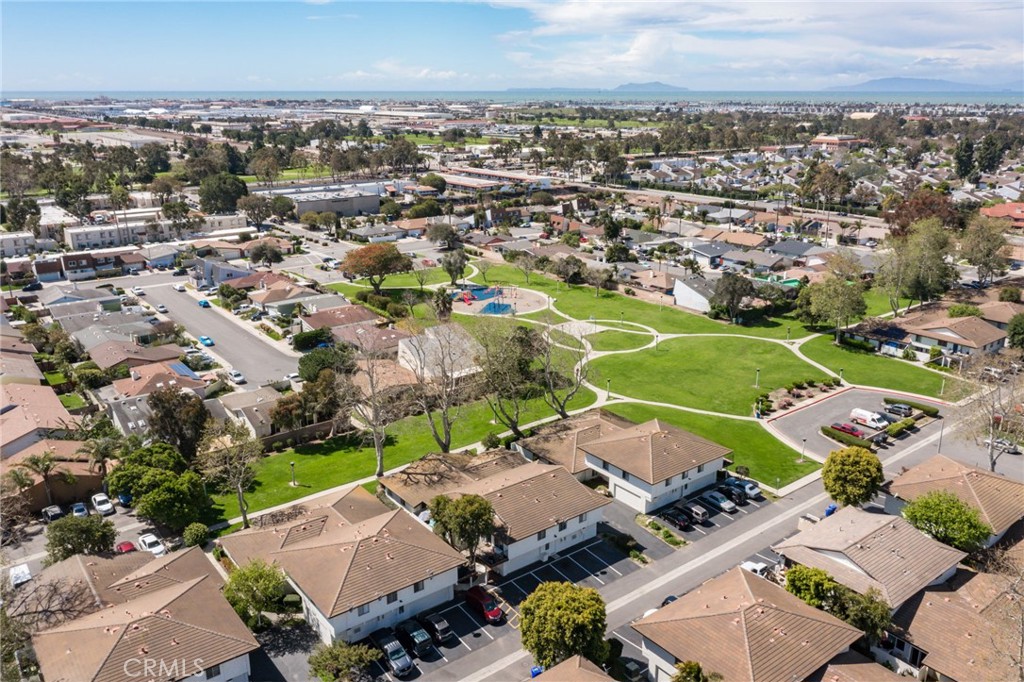 240 W Hemlock Street