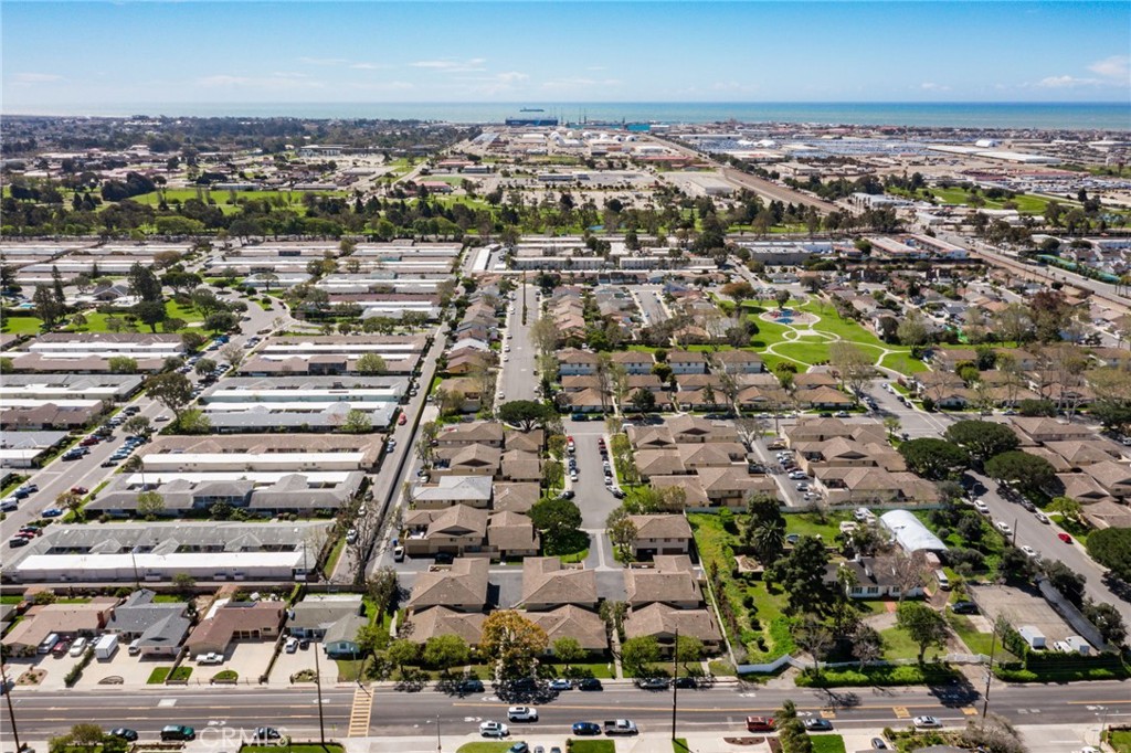 240 W Hemlock Street