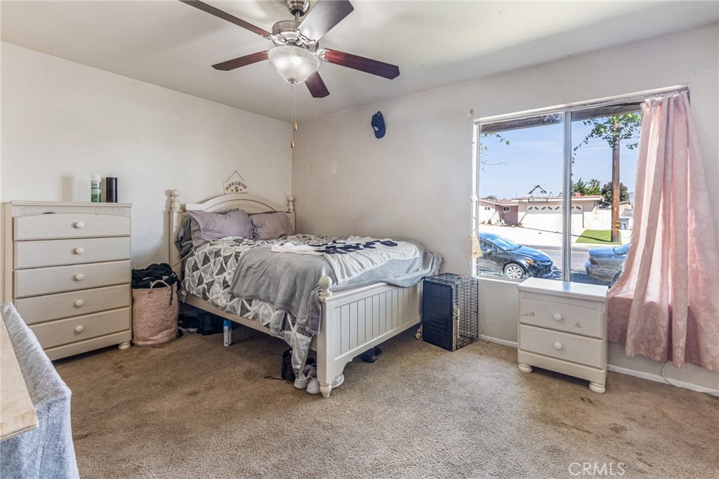 240 W Hemlock Street