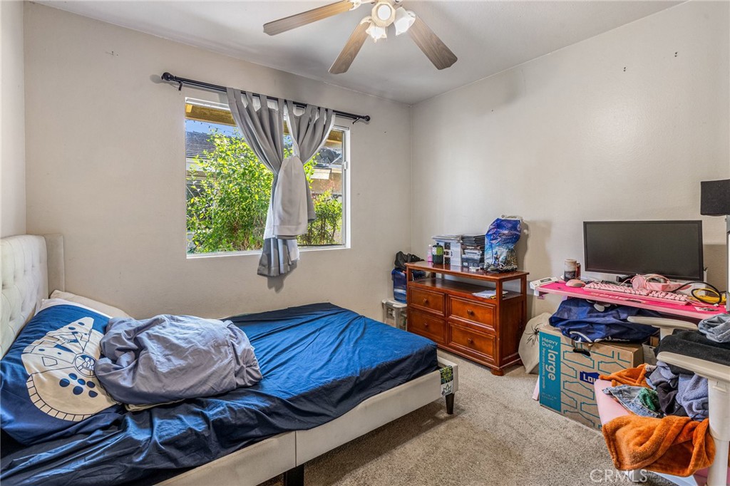 240 W Hemlock Street