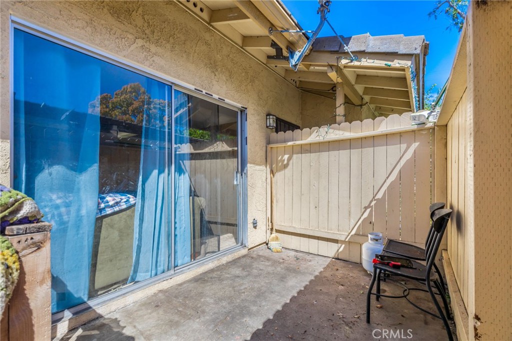 240 W Hemlock Street