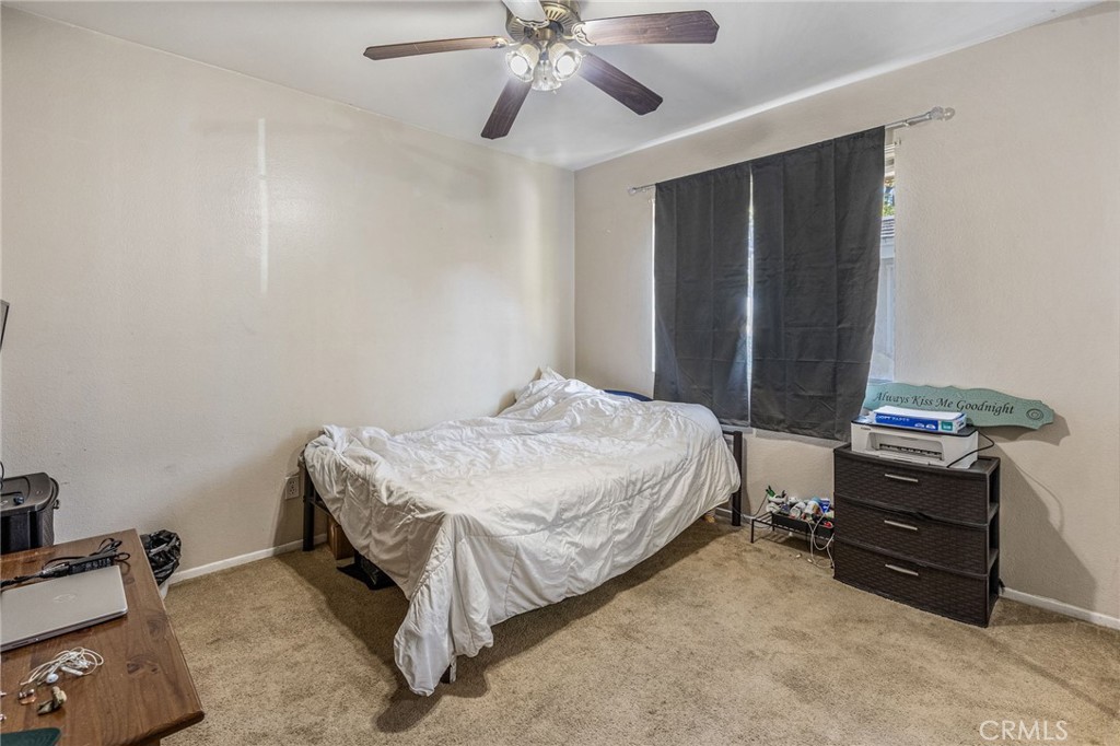 240 W Hemlock Street