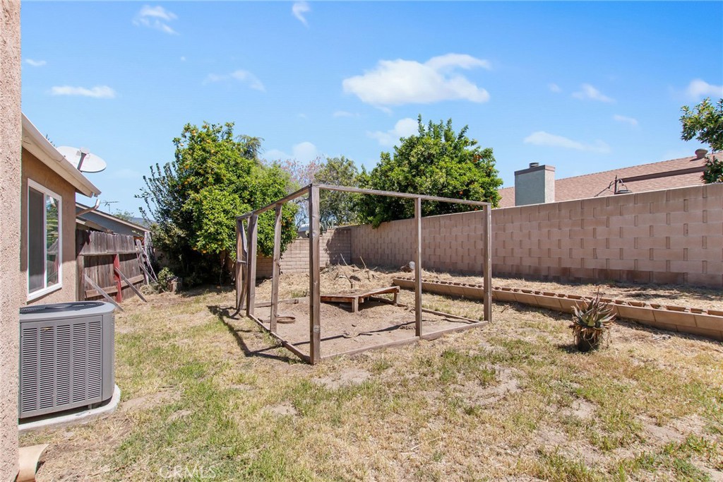 25570 Orangewood Lane