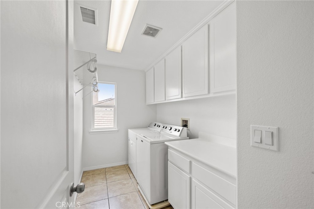 27922 Hide Away Court