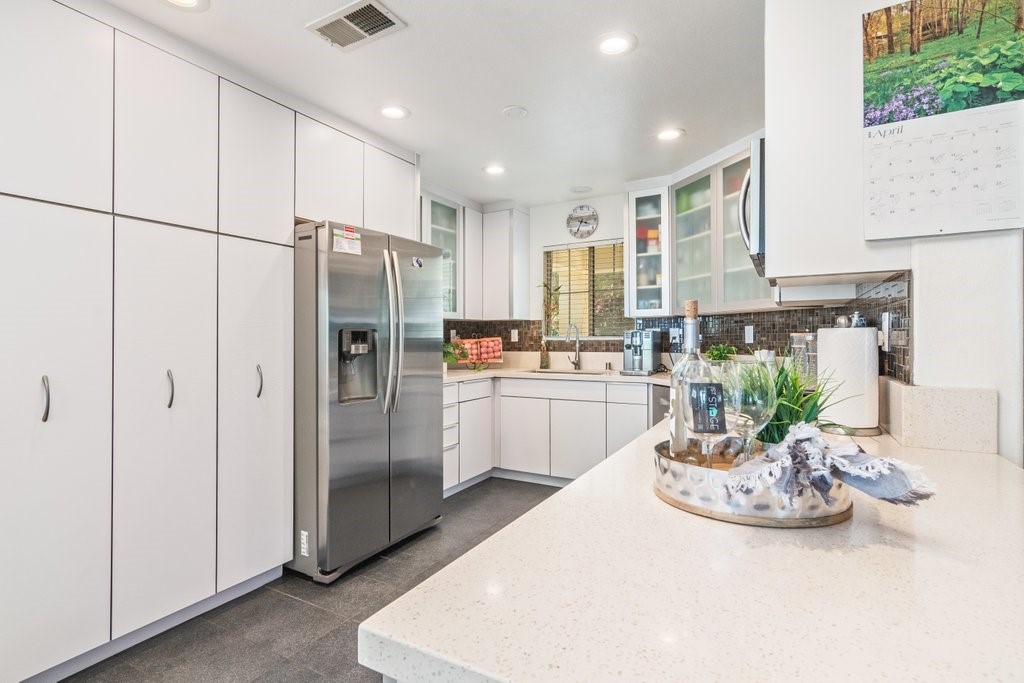 29178 Sunswept Drive