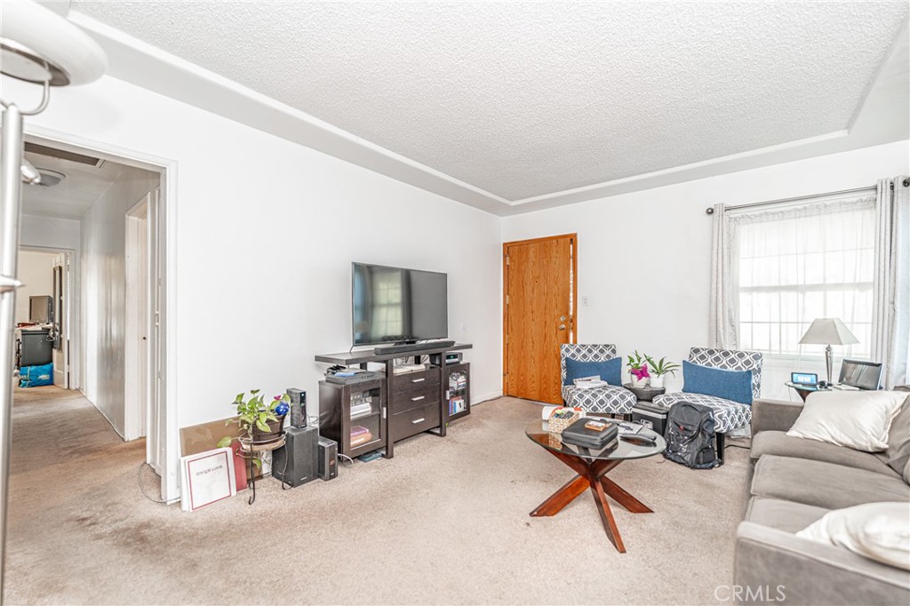 10000 S Gramercy Place