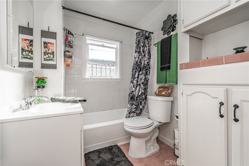 10000 S Gramercy Place