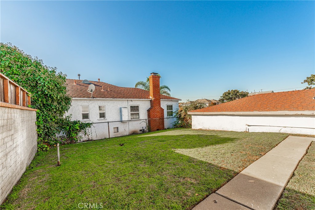 10000 S Gramercy Place