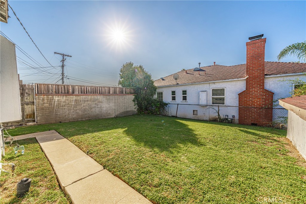 10000 S Gramercy Place