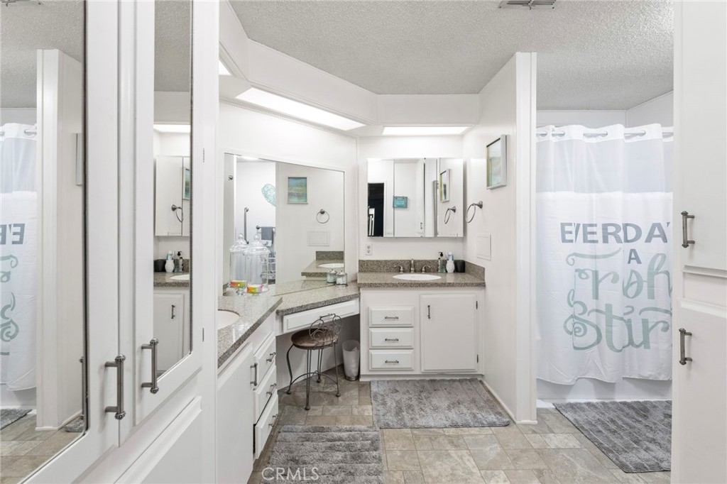 601 N Kirby Street 440