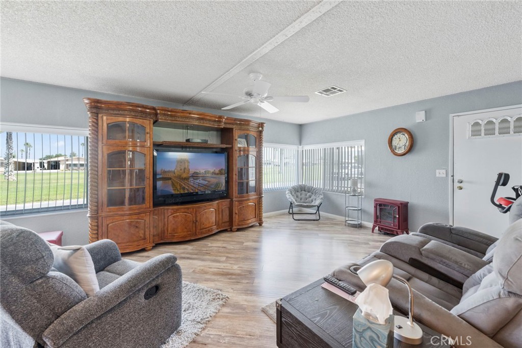 601 N Kirby Street 440