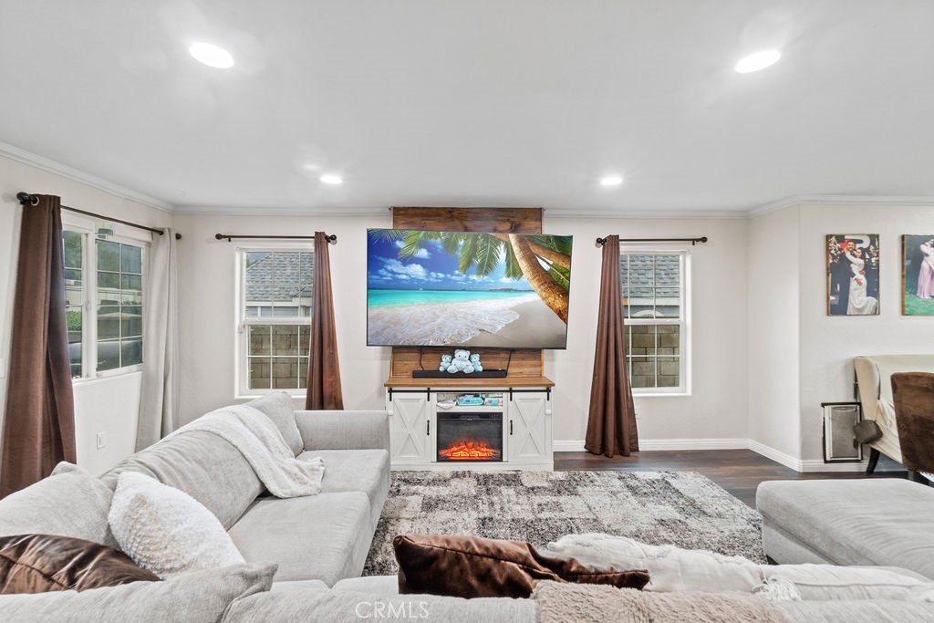 18529 Arrowhead Boulevard