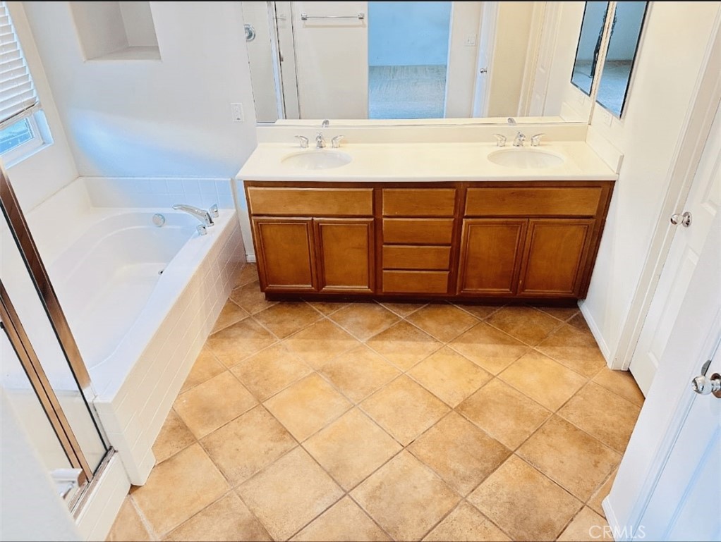 29043 Silver Star Dr