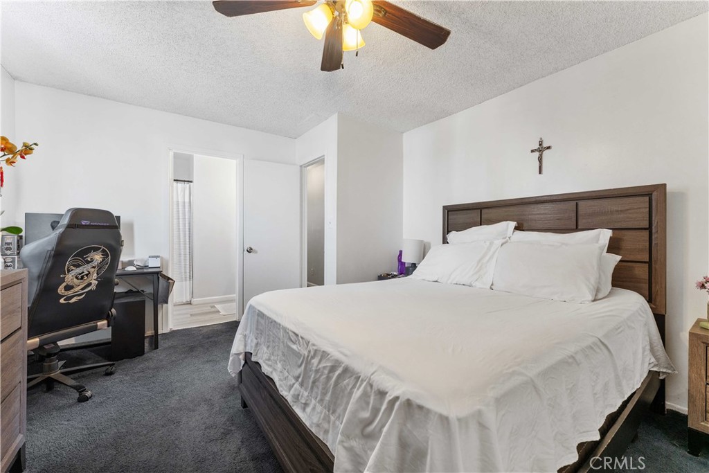 10112 Virginia Avenue