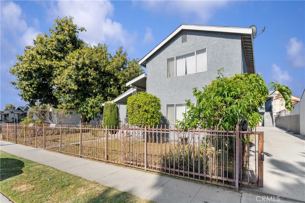 10112 Virginia Avenue