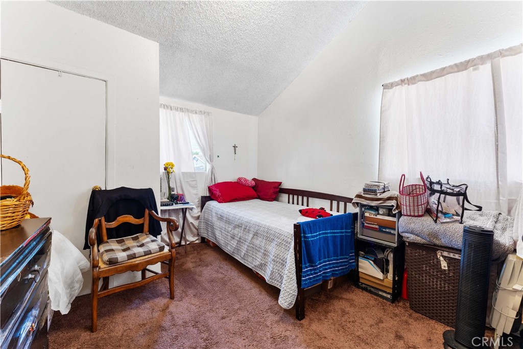 10112 Virginia Avenue