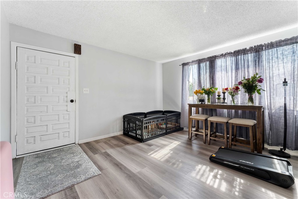 10112 Virginia Avenue