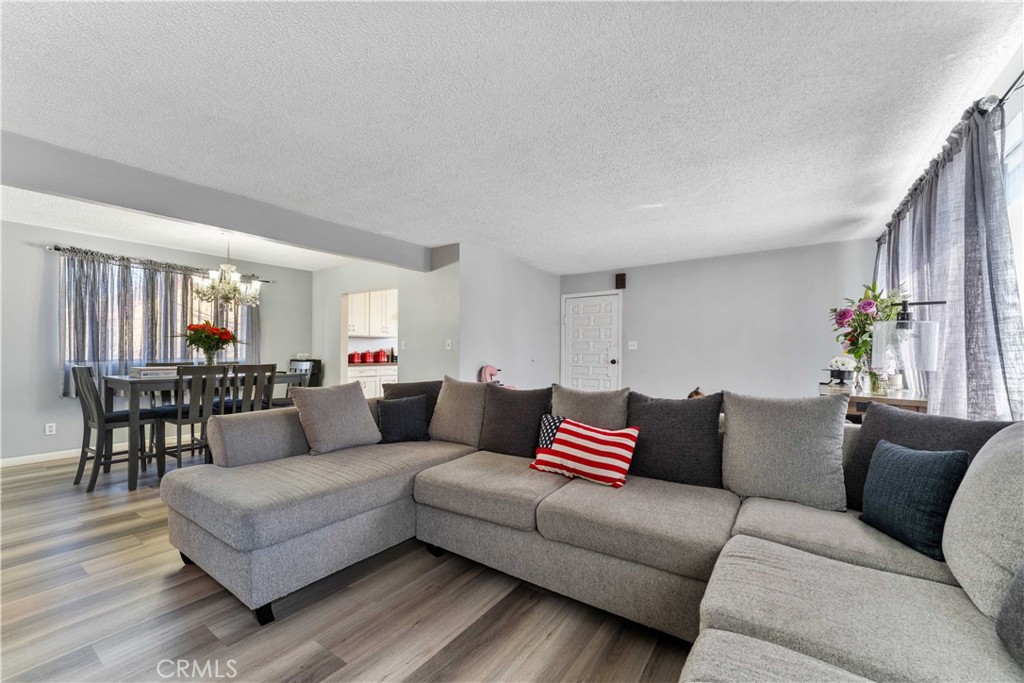 10112 Virginia Avenue