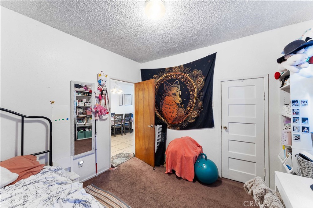 10112 Virginia Avenue