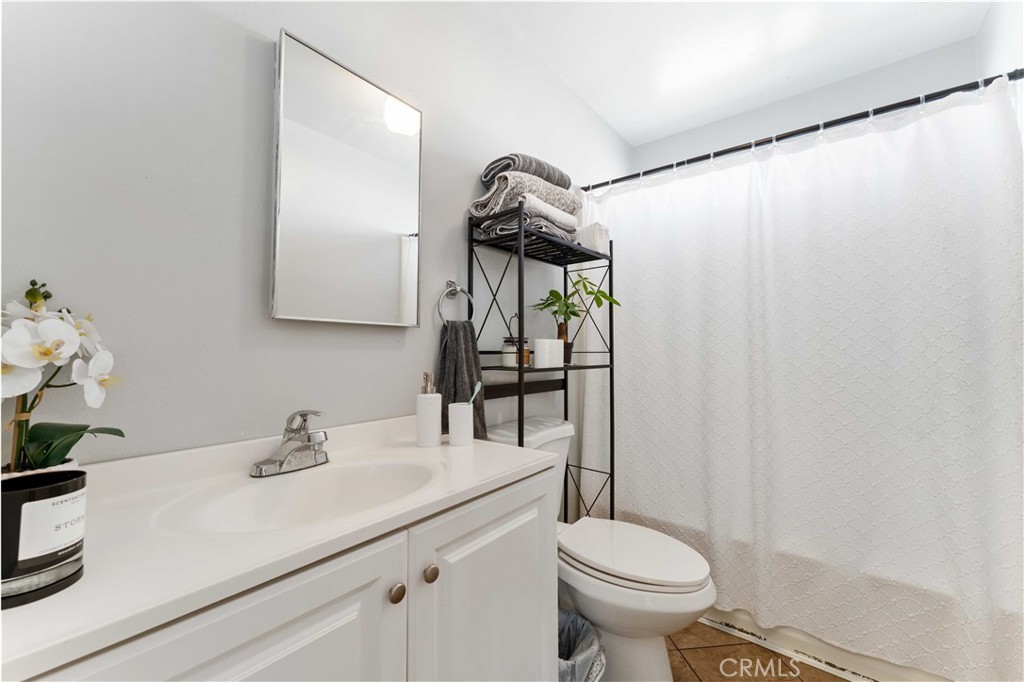 10112 Virginia Avenue