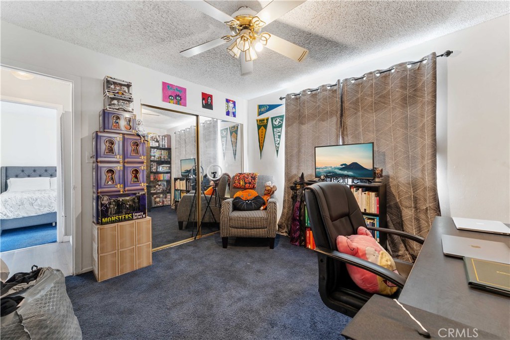 10112 Virginia Avenue