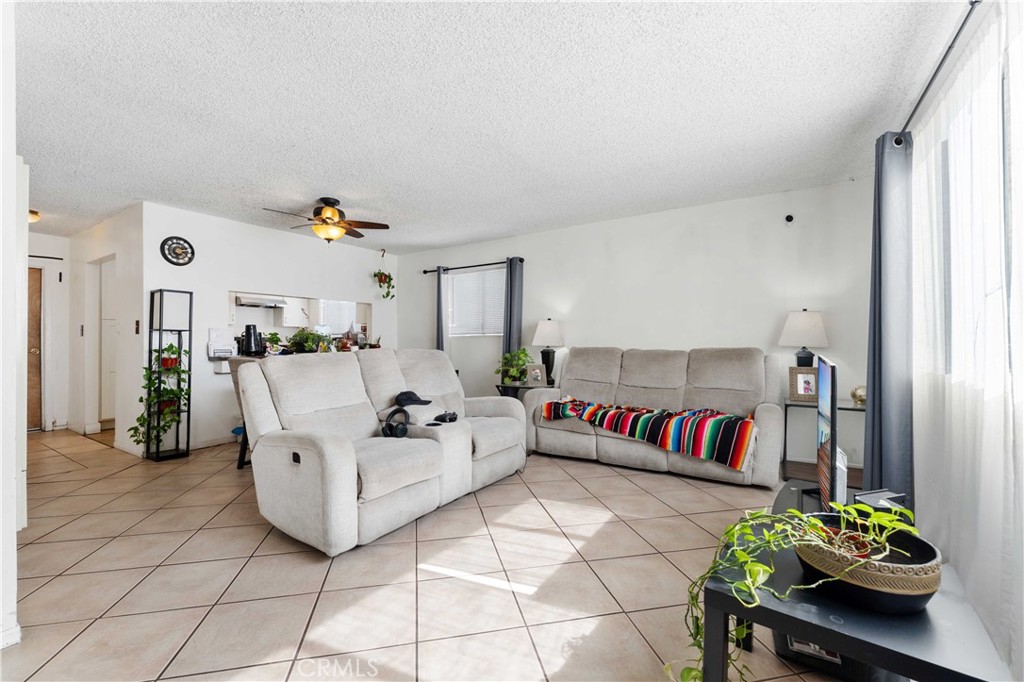 10112 Virginia Avenue