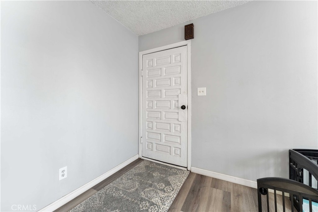 10112 Virginia Avenue