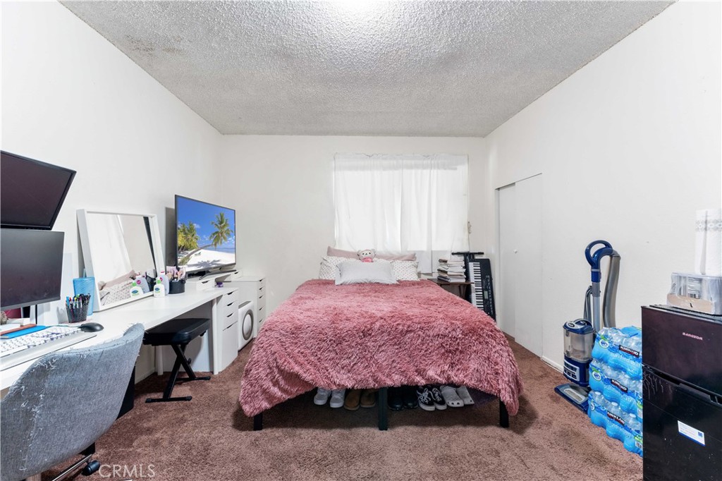 10112 Virginia Avenue