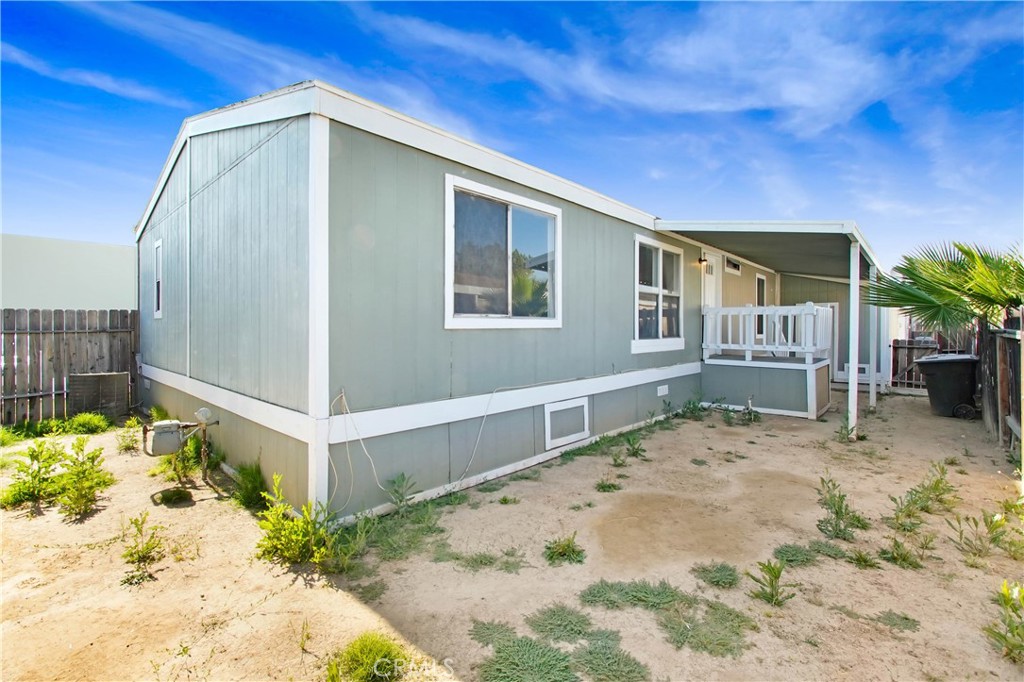 80 E Dawes Street 73