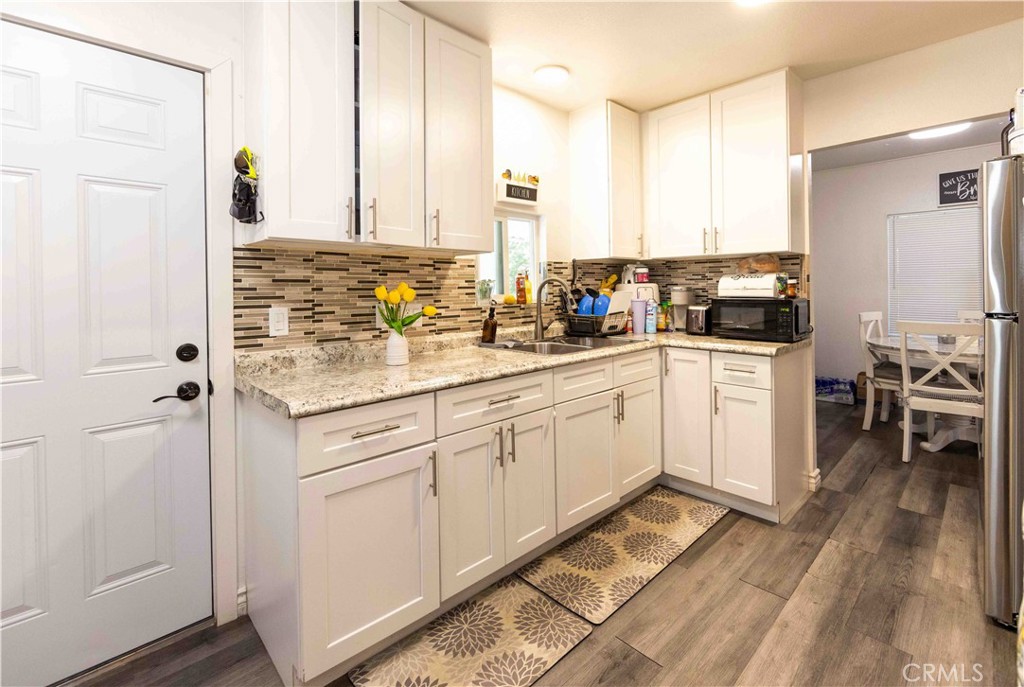 1097 N State Street 79