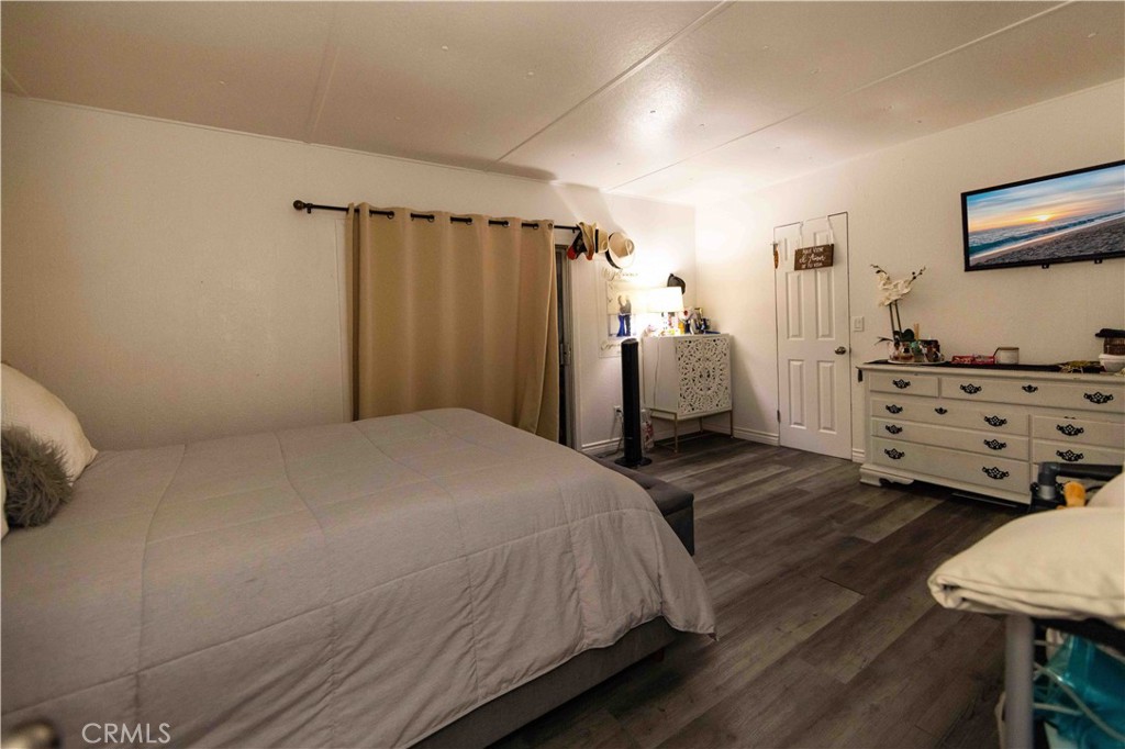 1097 N State Street 79