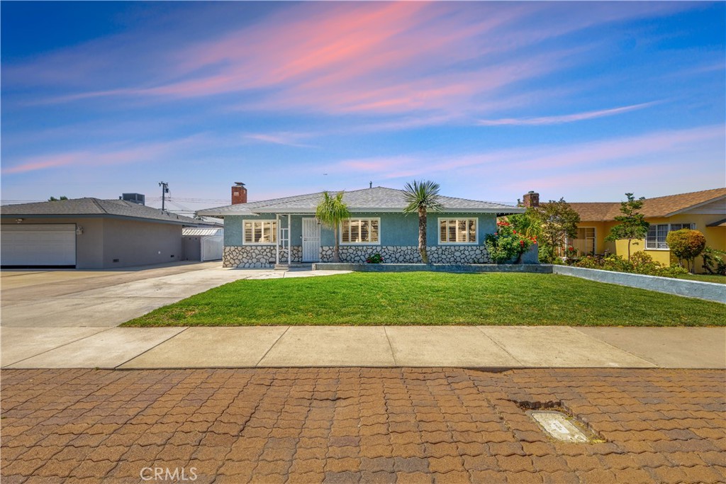 843 W Bonnie Brae Court