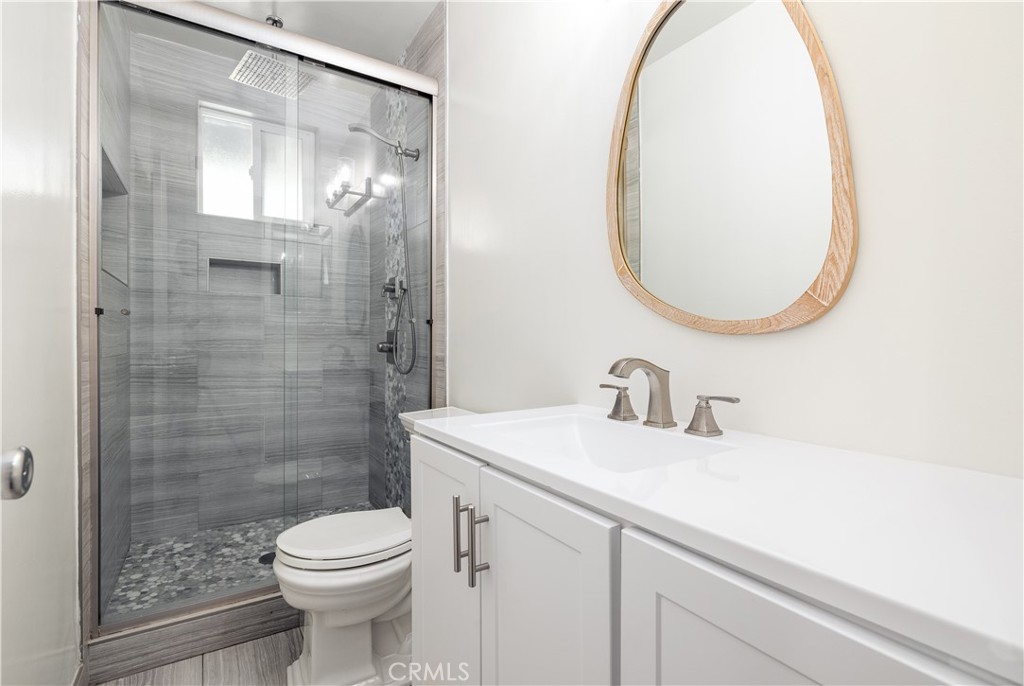 843 W Bonnie Brae Court