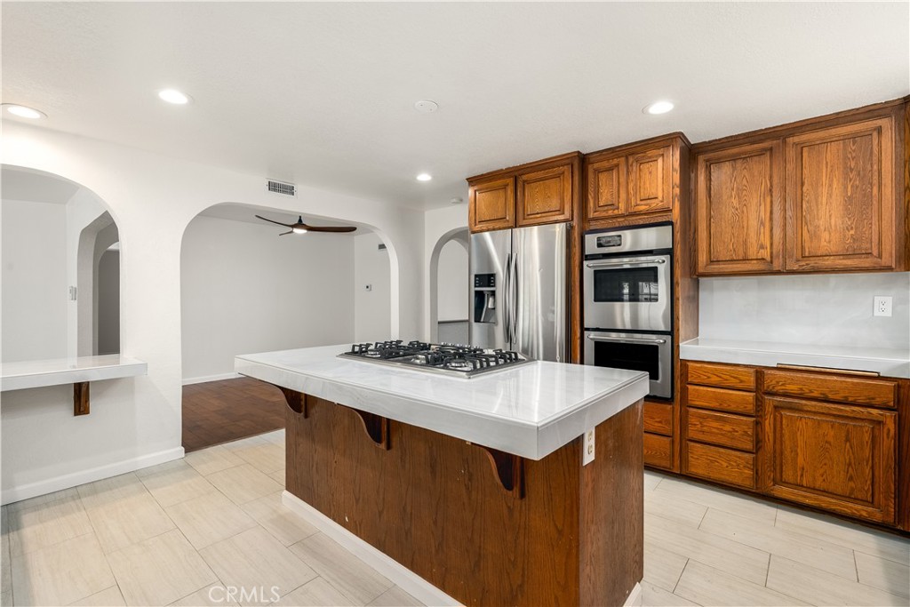 843 W Bonnie Brae Court