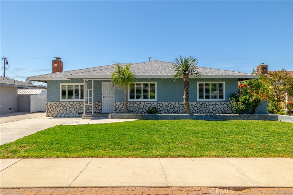 843 W Bonnie Brae Court