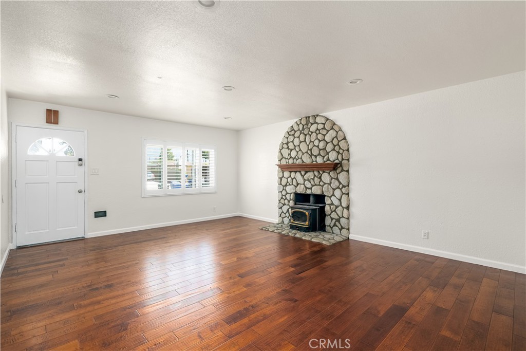 843 W Bonnie Brae Court