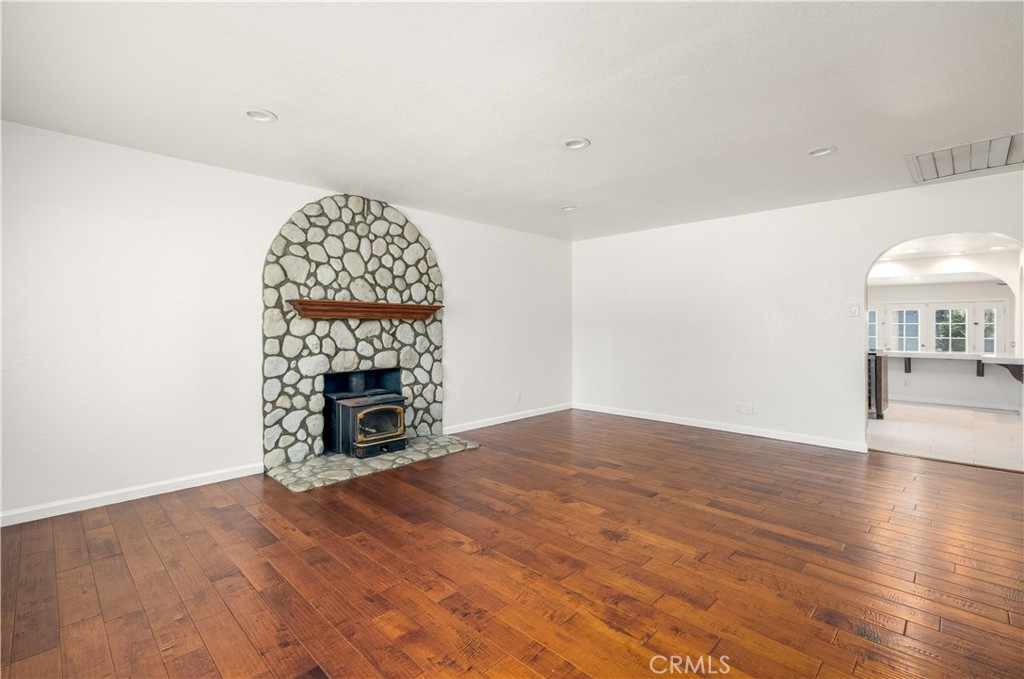 843 W Bonnie Brae Court