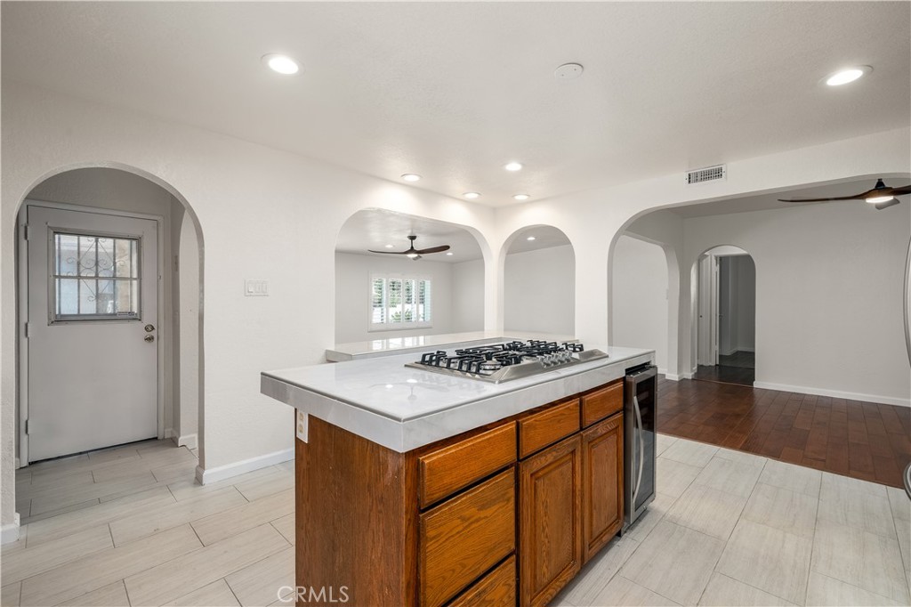 843 W Bonnie Brae Court