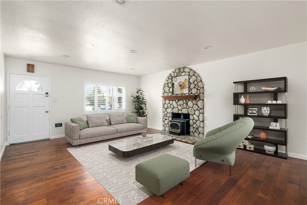 843 W Bonnie Brae Court