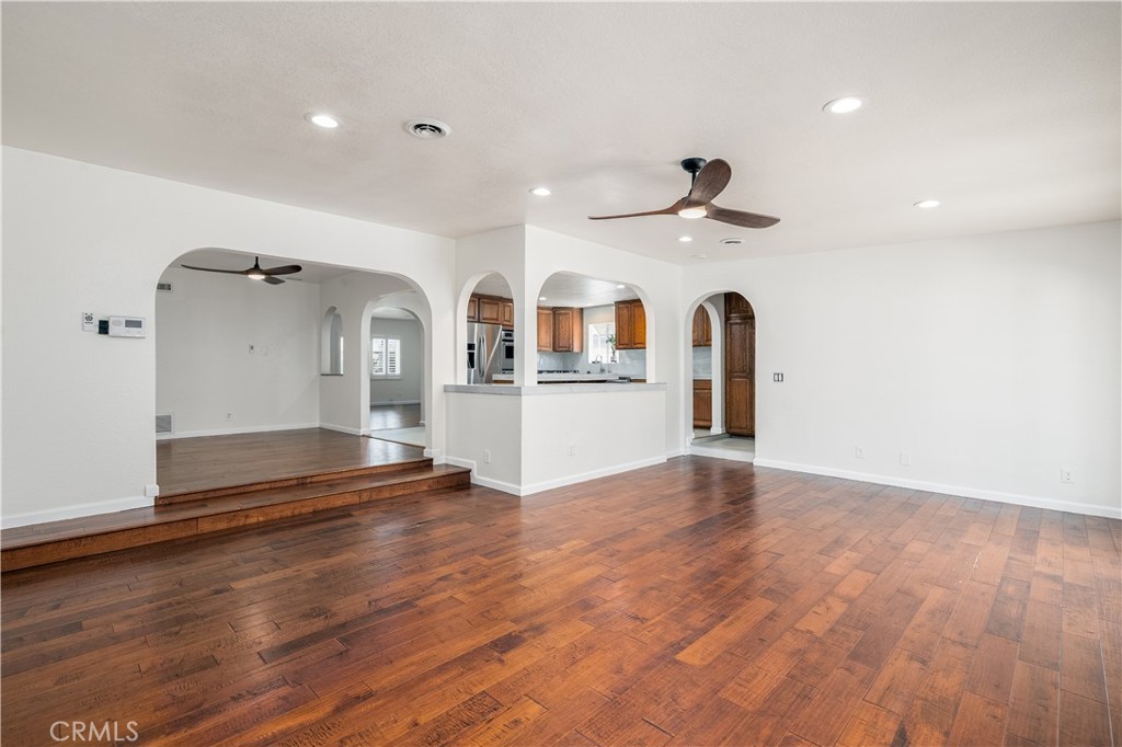 843 W Bonnie Brae Court