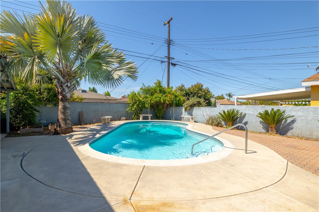 843 W Bonnie Brae Court