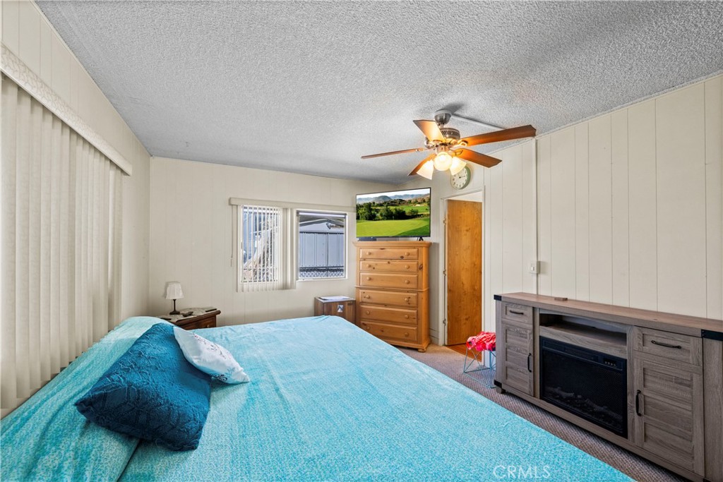 601 N Kirby Street 450