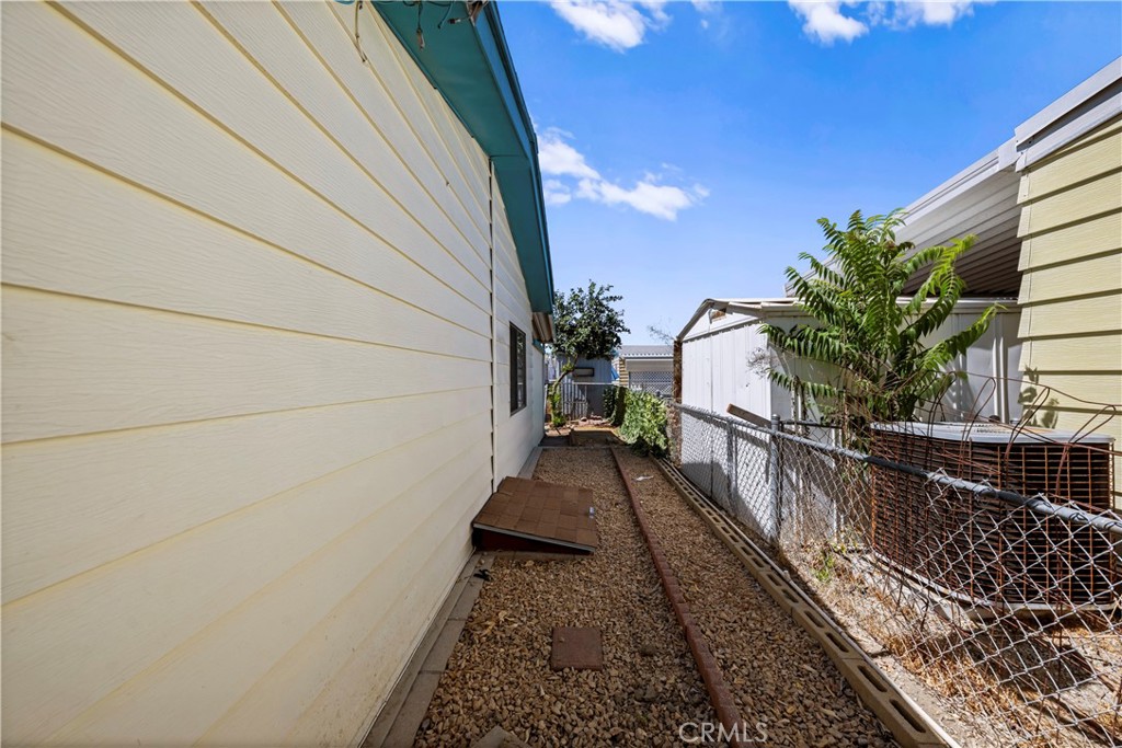 601 N Kirby Street 450