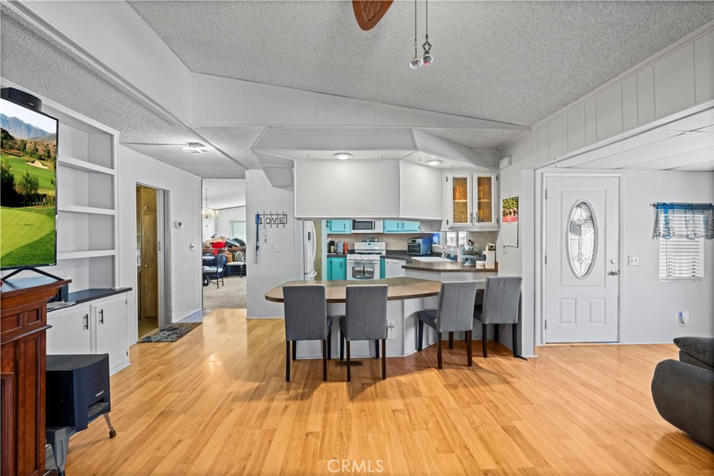 601 N Kirby Street 450