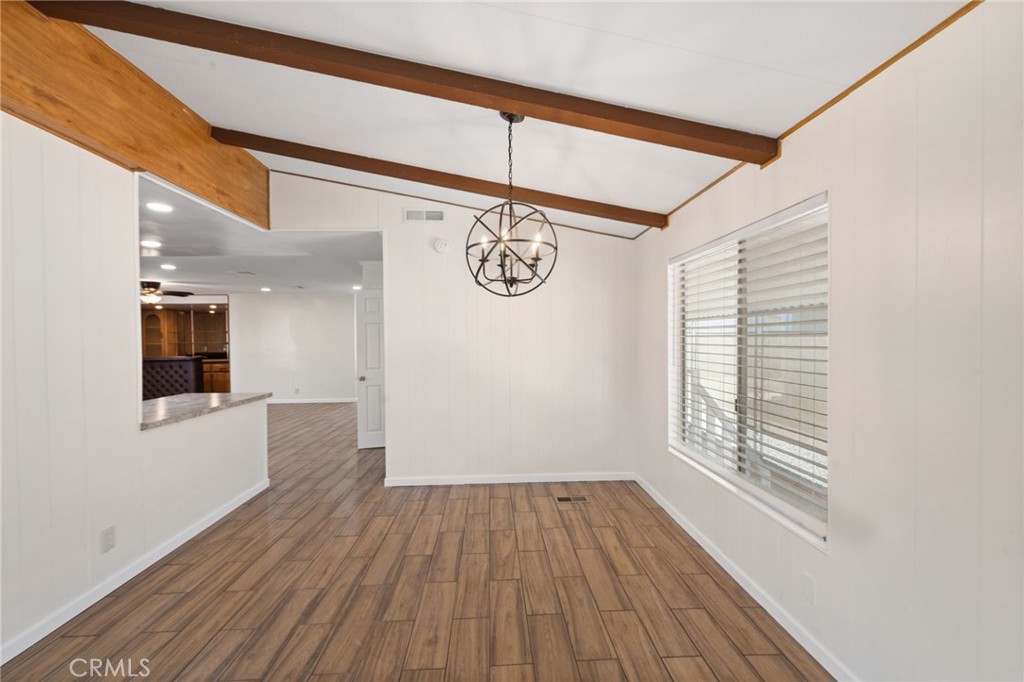 1525 W Oakland Avenue 53