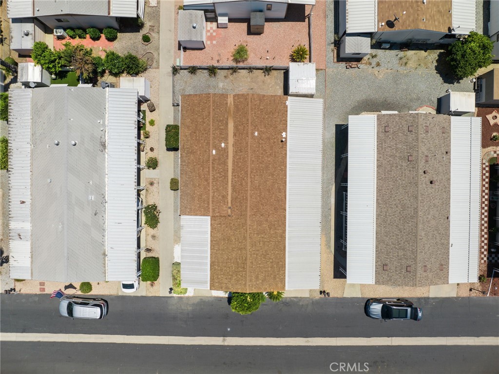 1525 W Oakland Avenue 53